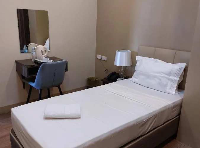 Beaver Hotel Cebu
