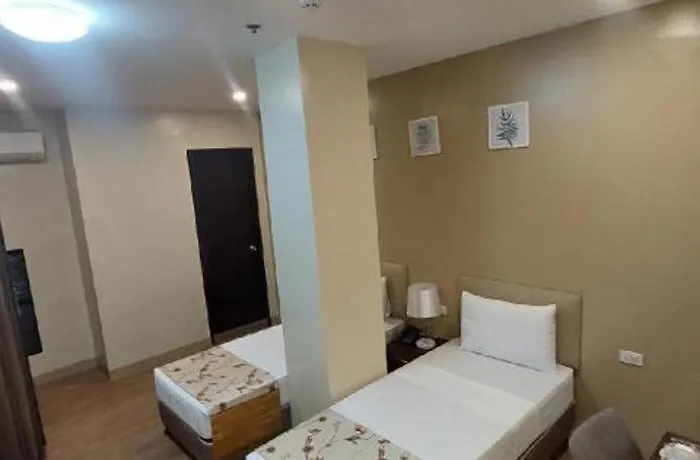 Beaver Hotel 2*